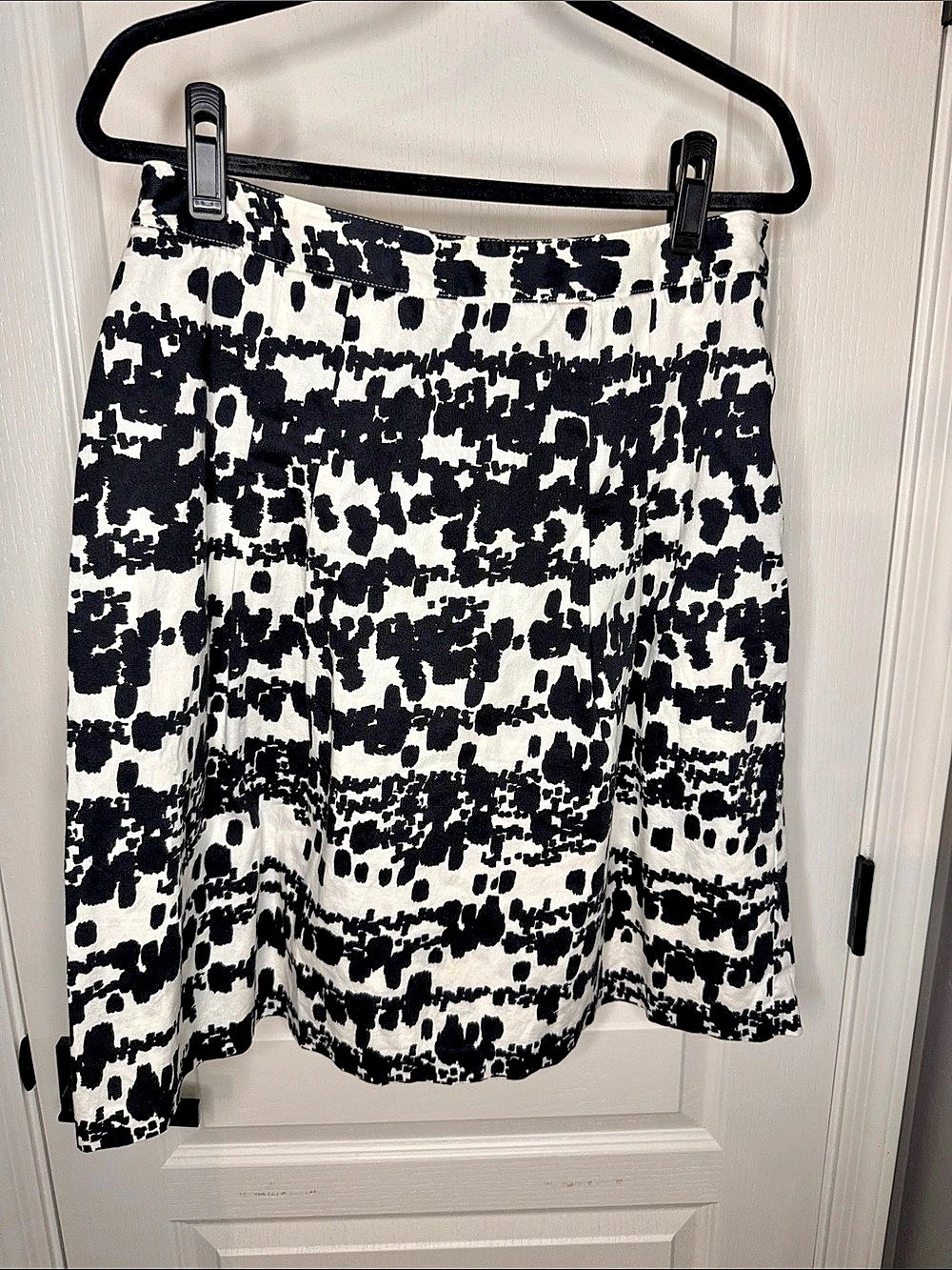 212 Collection Abstract Print Midi Skirt Size 10 Like New
